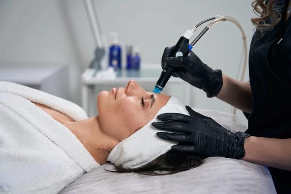 Hydrafacial treatment in PCMC, Pune for deep cleansing and glowing skin